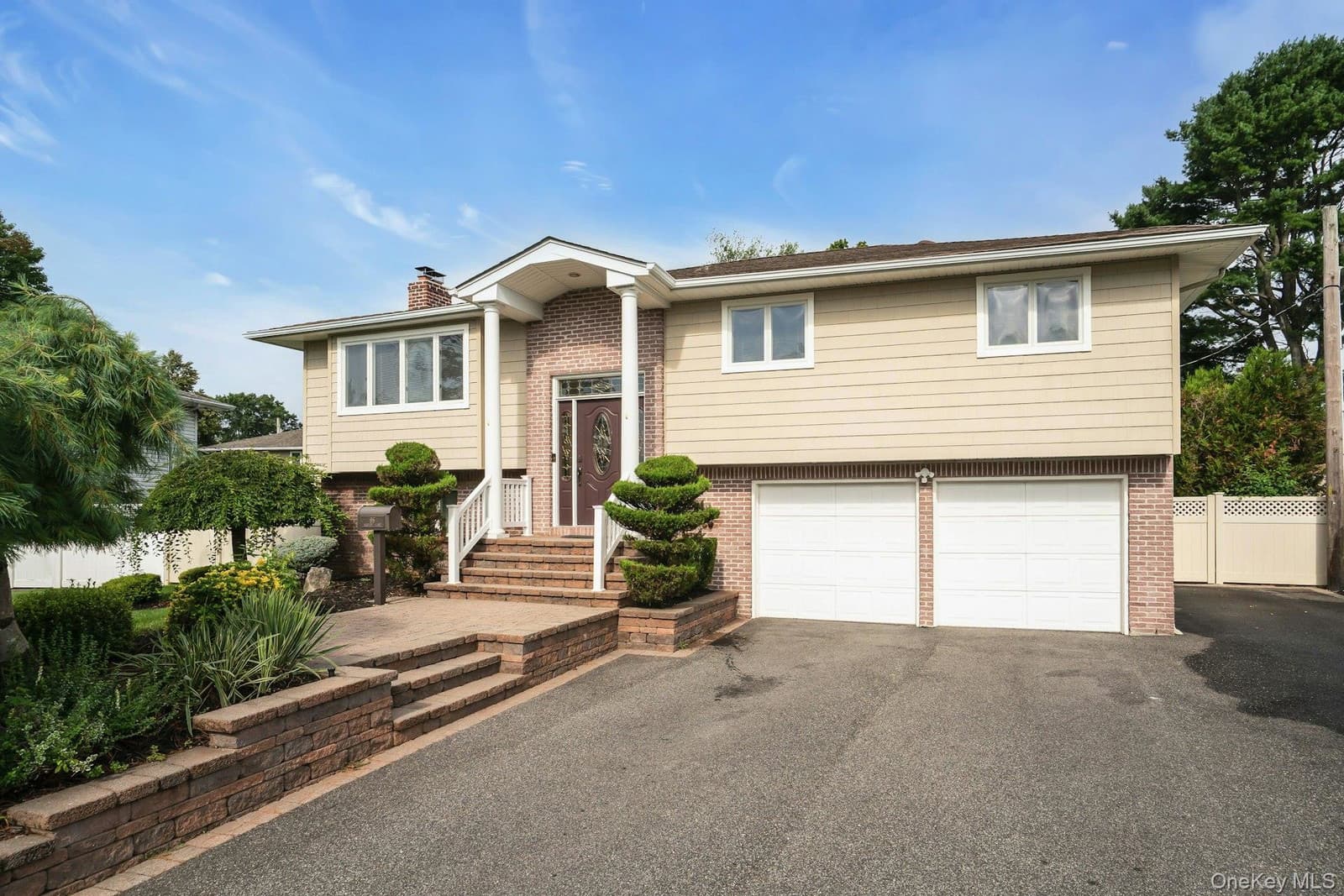 66 Harvest Ln, Commack, NY 11725 property exterior